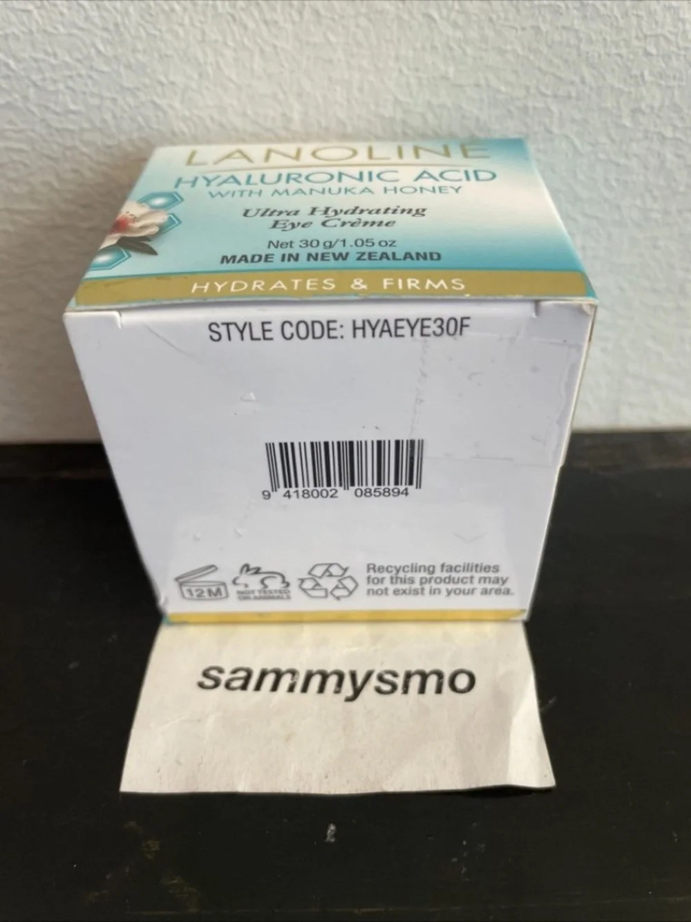 Lanoline Hyaluronic Acid with Manuka Honey Ultra Hydrating Eye creme 1.05 oz